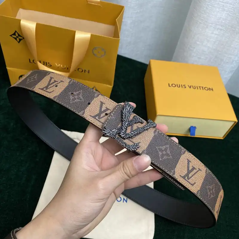 Cheap LV Belts 2201XA0207 0129