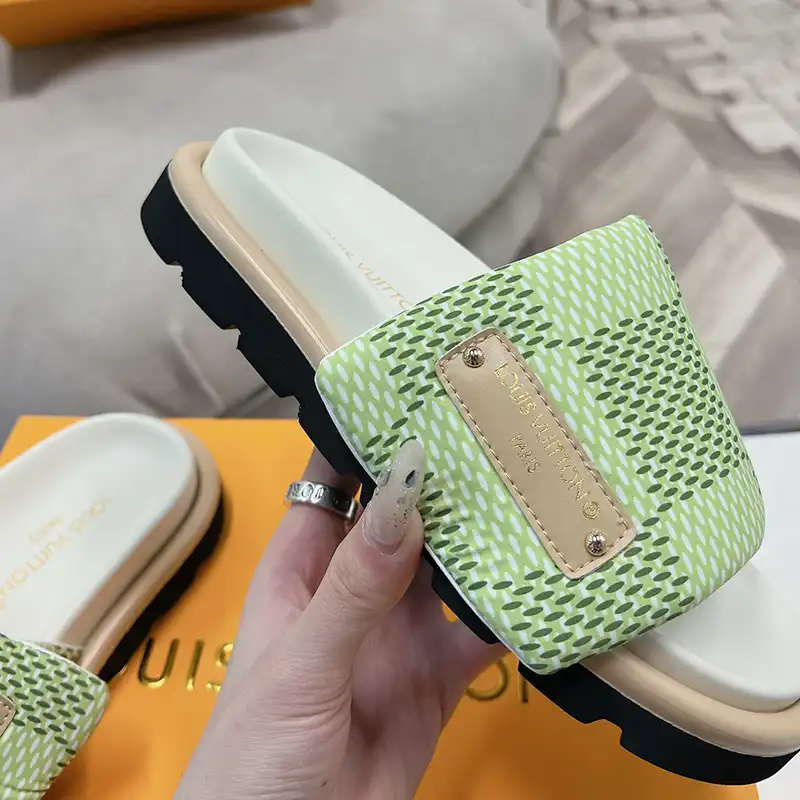 Replica LV Shoes 2405SH0021 0122