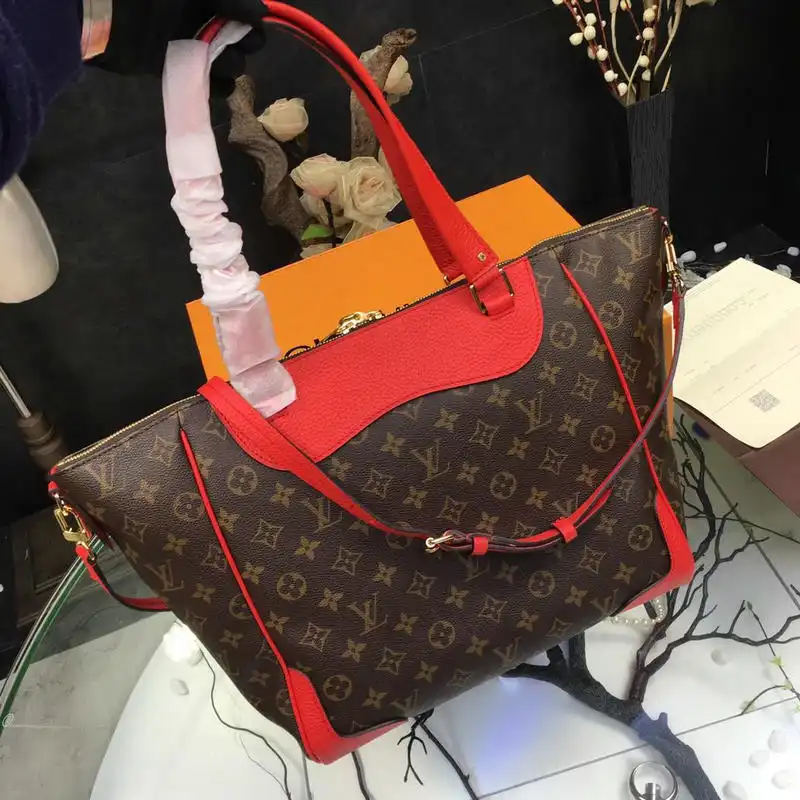 Reps LV Bags 19T1L0608 0130