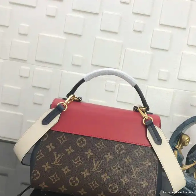 Reps 19T1L0042 LV Bags 0217