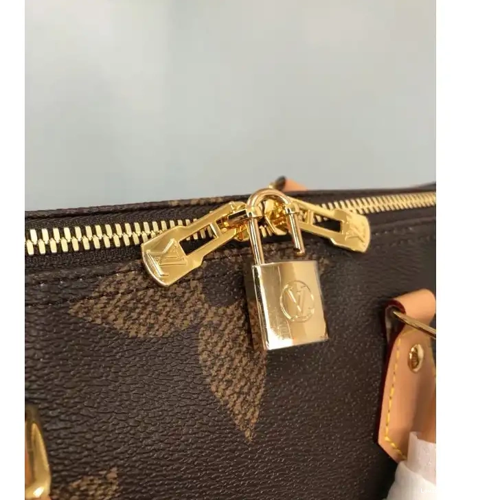 Affordable 20DJ11050 LV Bag 0217