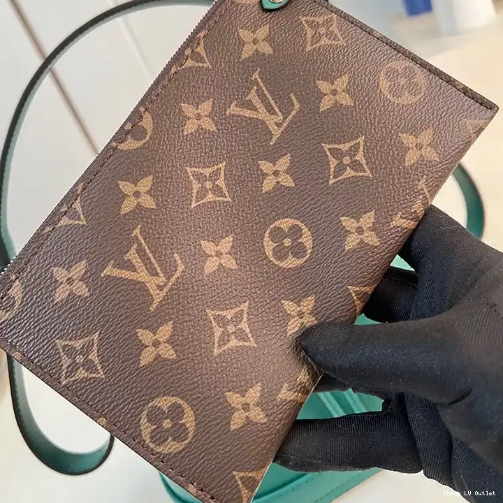 Reps 2411YA0268 LV Bags 0216