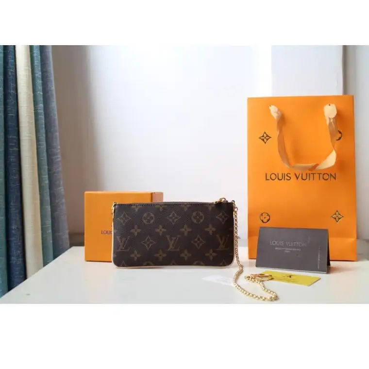 Affordable LV Bags 19B570005 0207