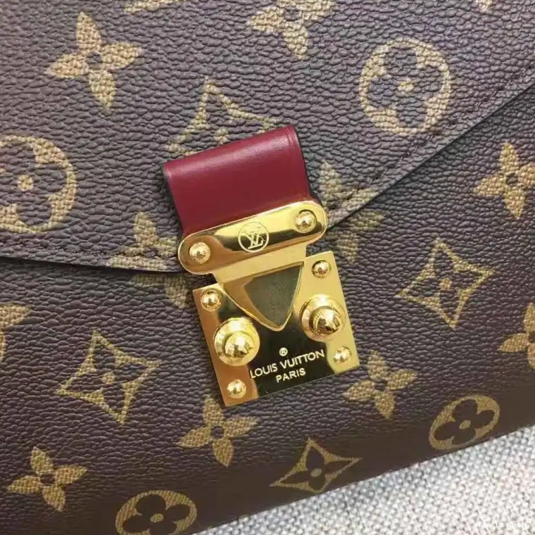 Affordable LV Bags 19B570337 0215