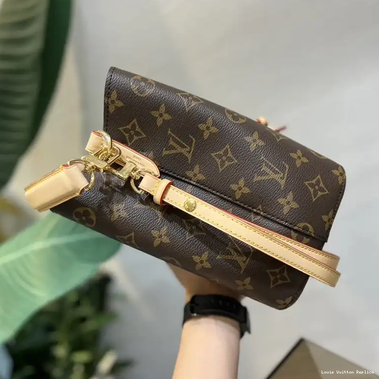 Replica 2304DJ0123 Bag LV 0222