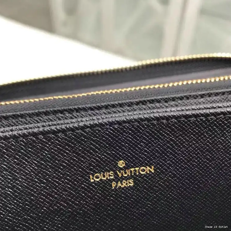 Reps 19T1L0176 LV Bags 0217