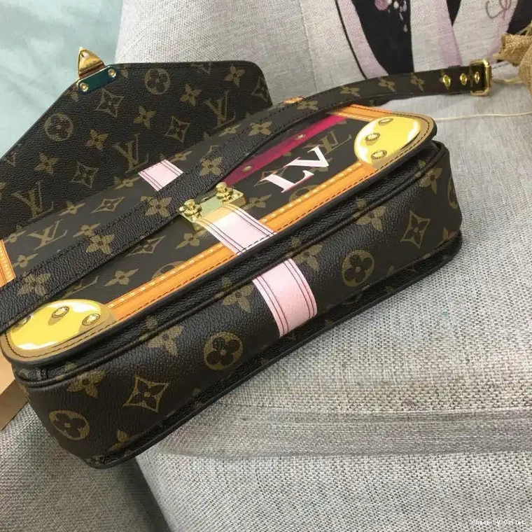 Affordable 19T1L0395 Bags LV 0212