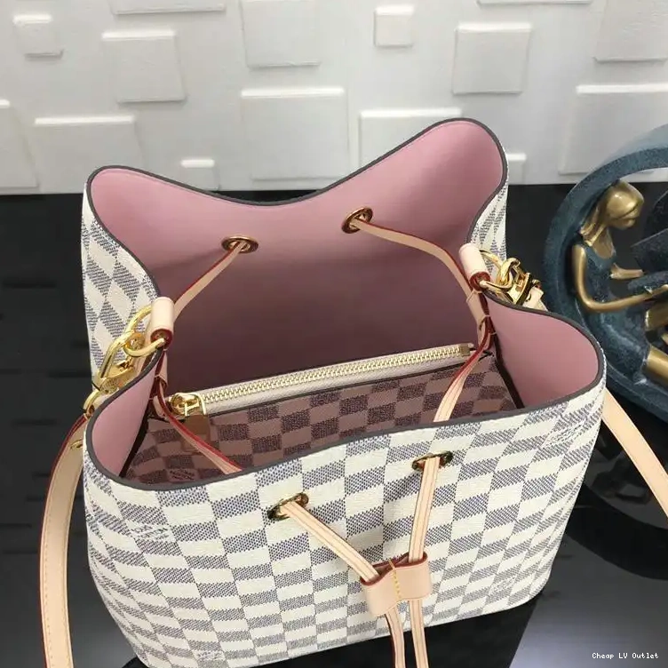 Reps 19T1L0499 Bags LV 0221