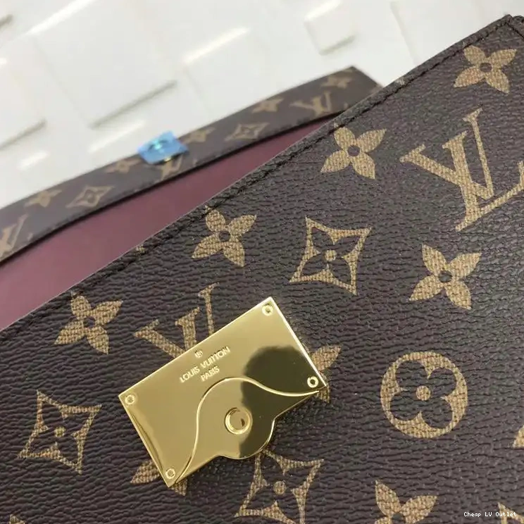 Reps 19T1L0221 LV Bags 0219