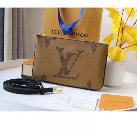 Reps 2207DJ0006 LV Bag 0221