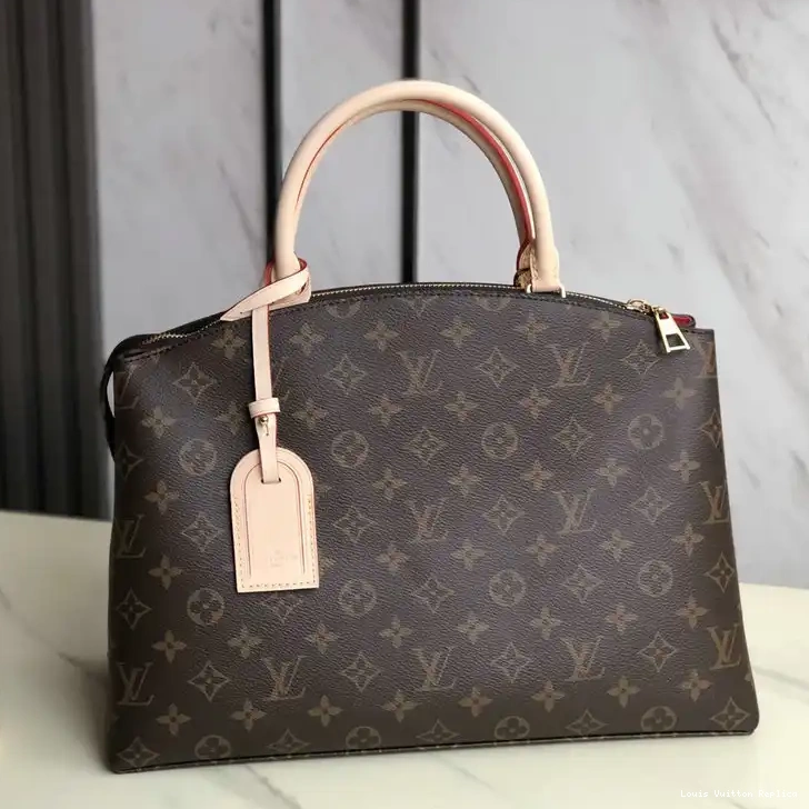 Affordable 2109DJ0018 LV Bags 0223